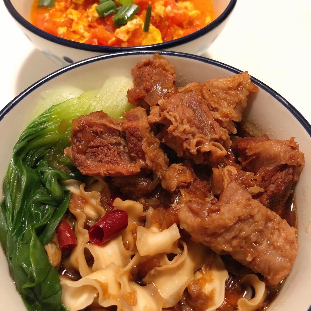 正宗台湾红烧牛肉面