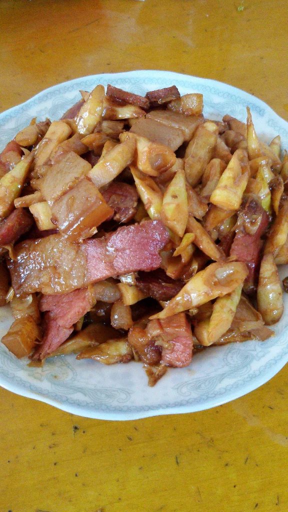 冬笋炒腊肉