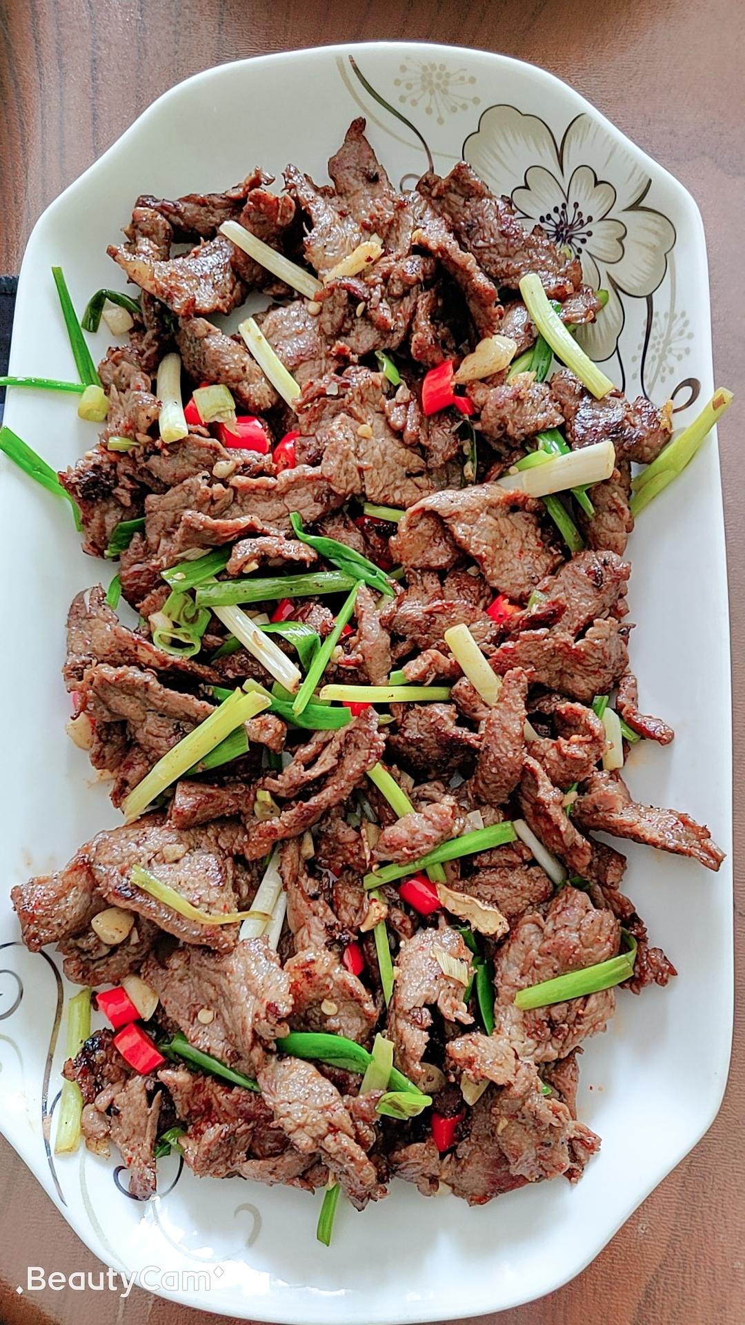 干锅辣炒牛肉
