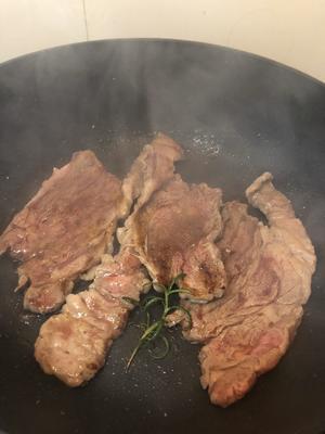 搞个薄切牛肉的做法 步骤10