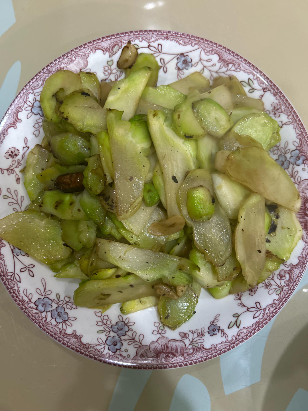 鲜脆欲滴的清炒儿菜（芥菜头）