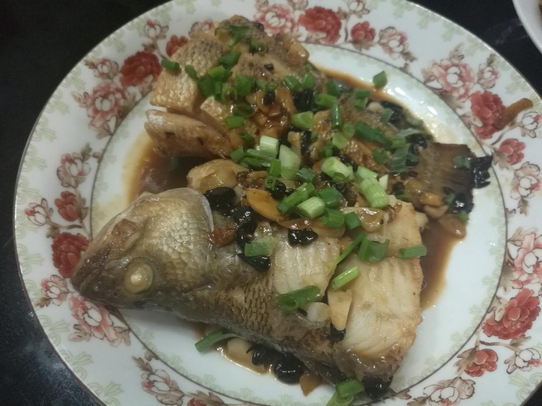 豆豉红烧鱼