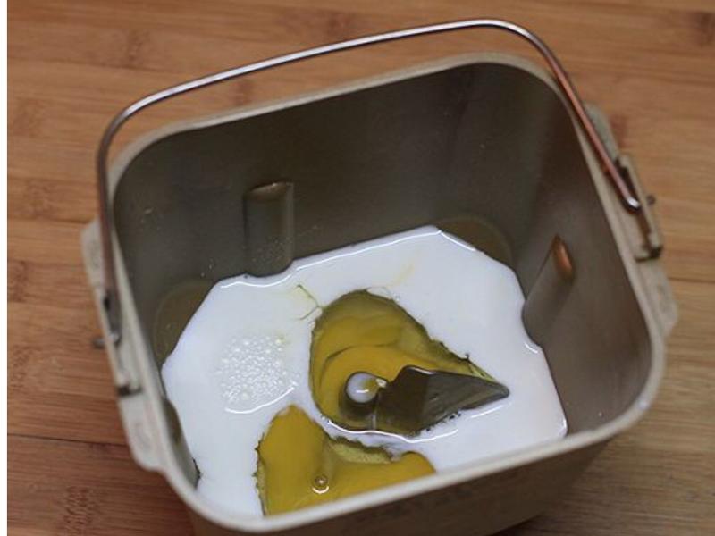 纯奶手撕吐司的做法 步骤1