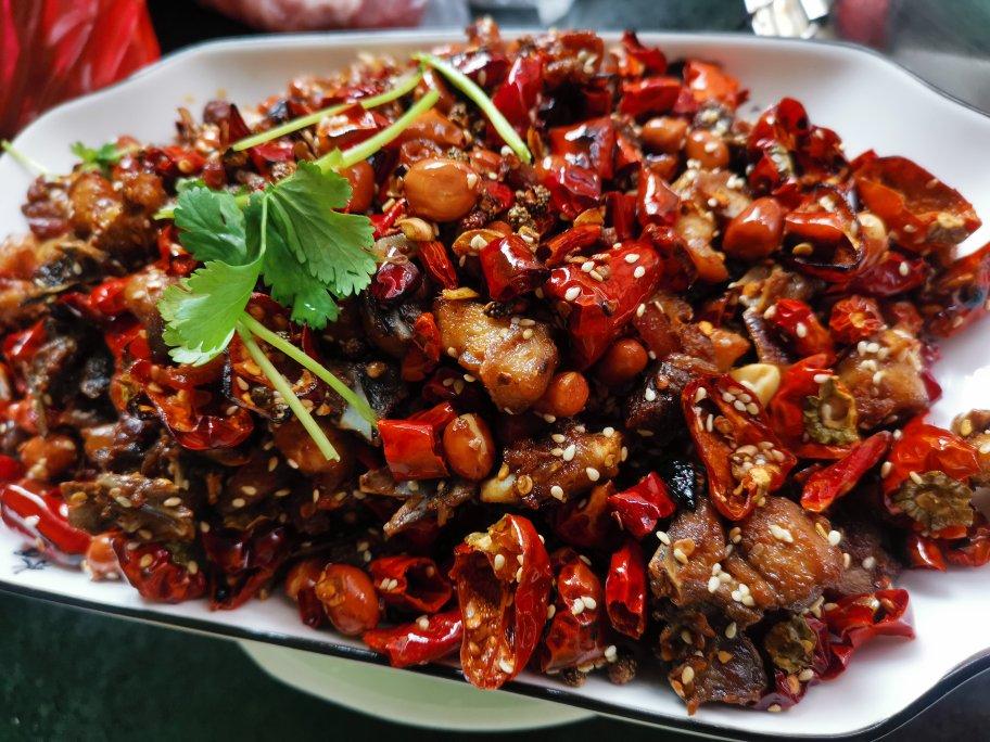 厨师长教你：“辣子鸡”的正宗做法，满满的干货快收藏吧