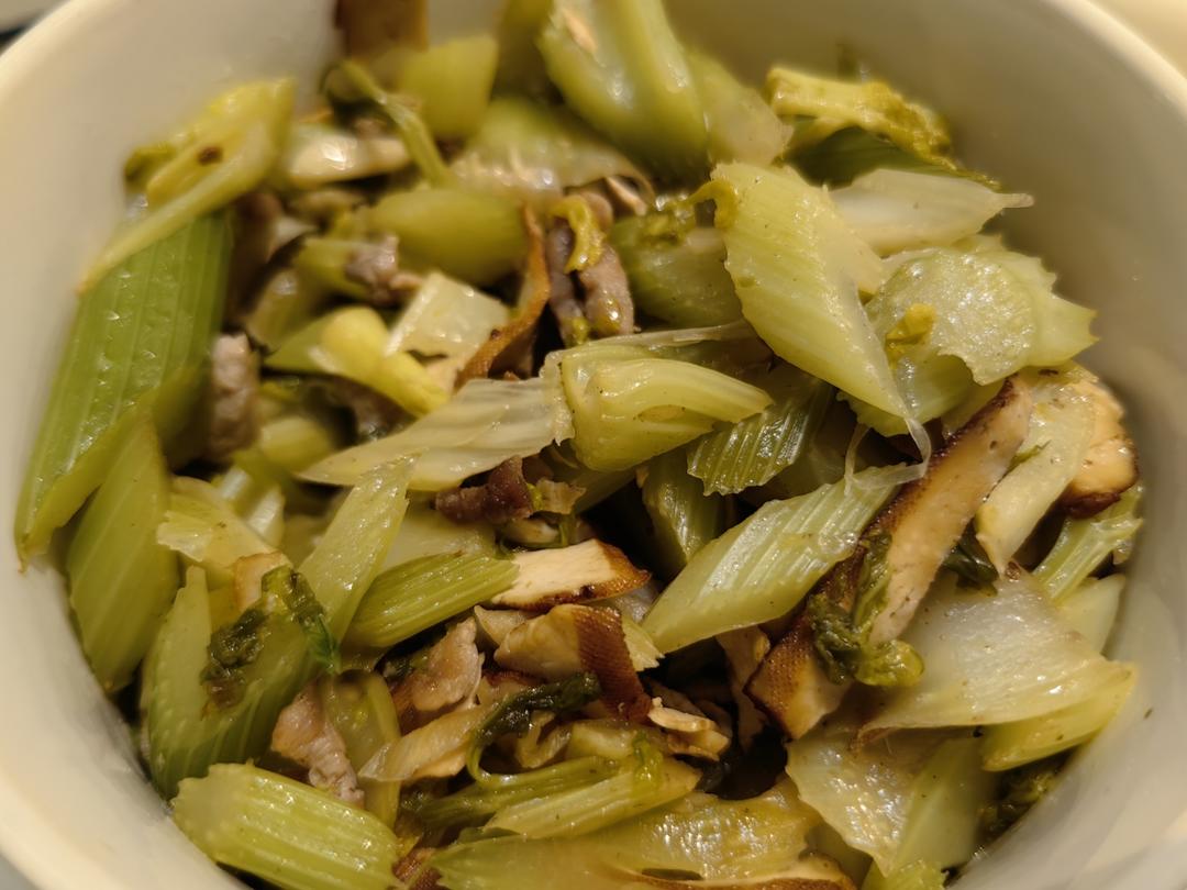 香干肉丝炒芹菜