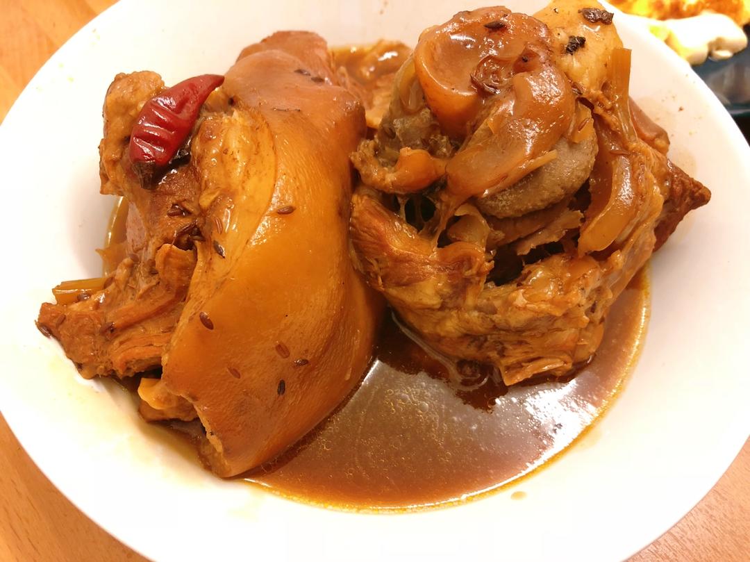 卤猪蹄