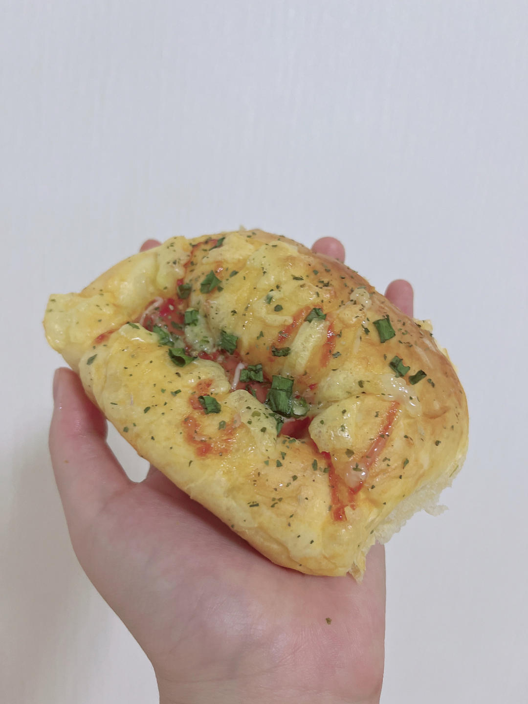 超松软的一发芝士香葱火腿沙拉面包|柔软拉丝|新手友好