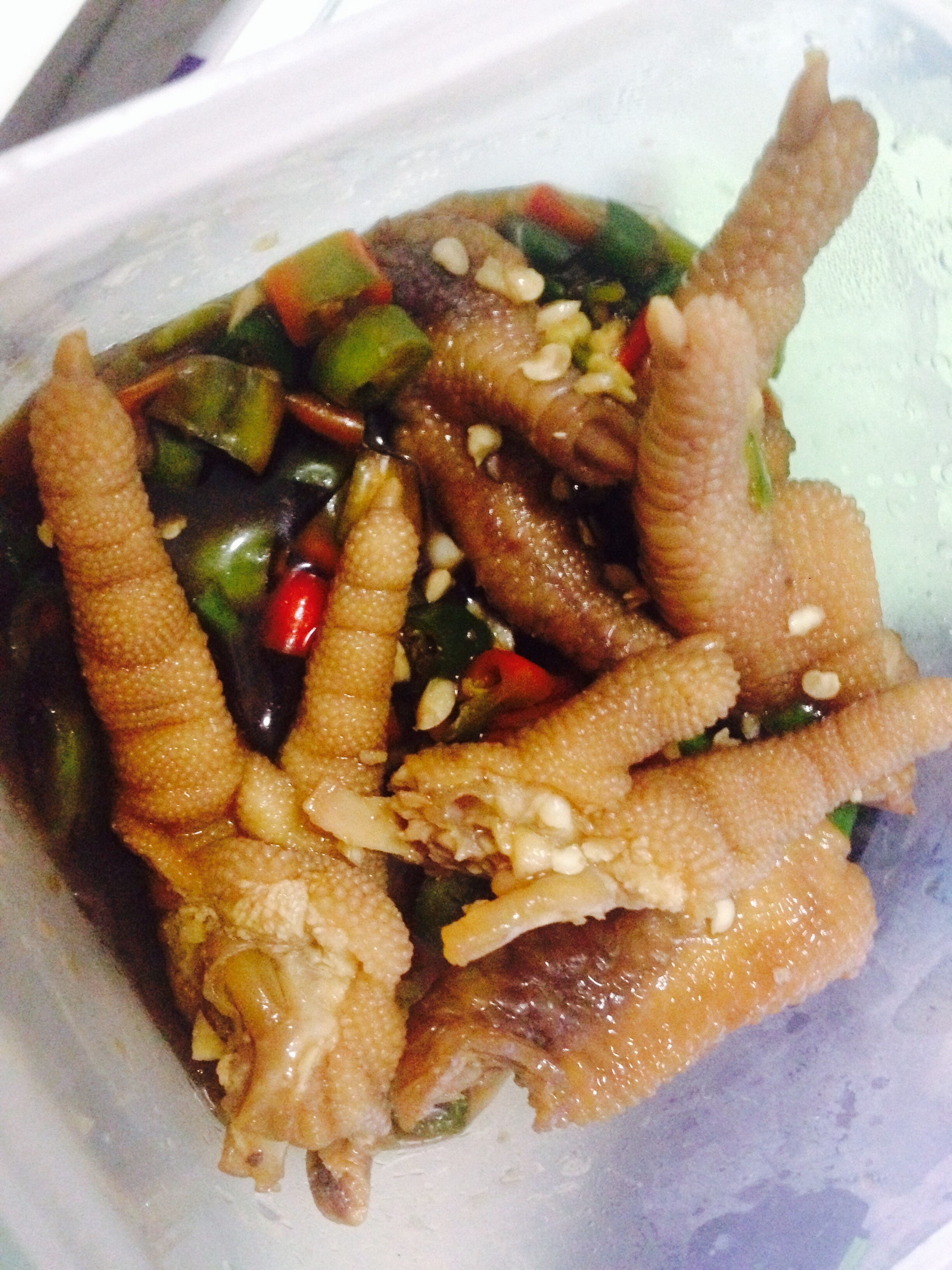 酸辣鸡脚๑
