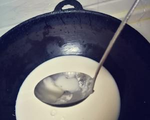 超浓郁保证简单的牛奶小方的做法 步骤3