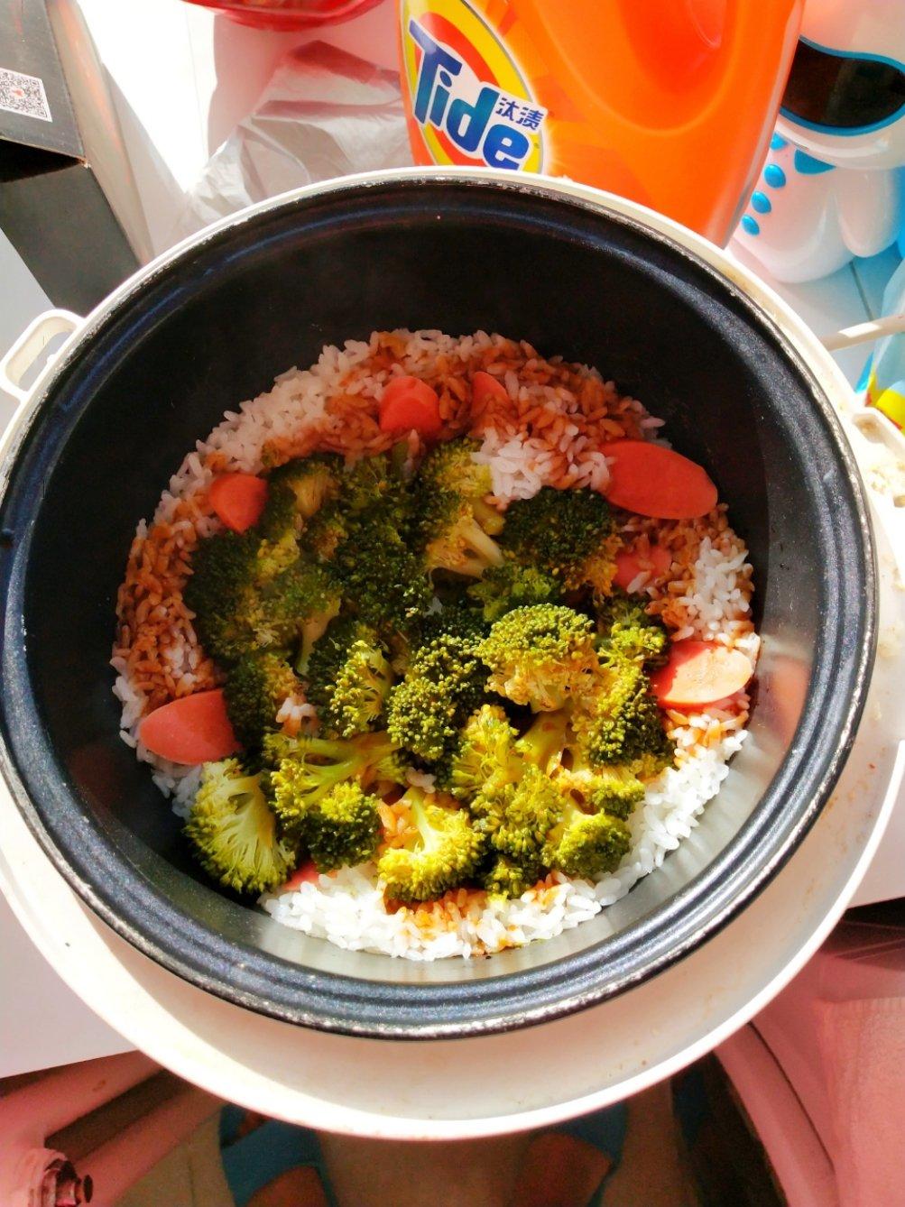 腊肠煲仔饭电饭锅版