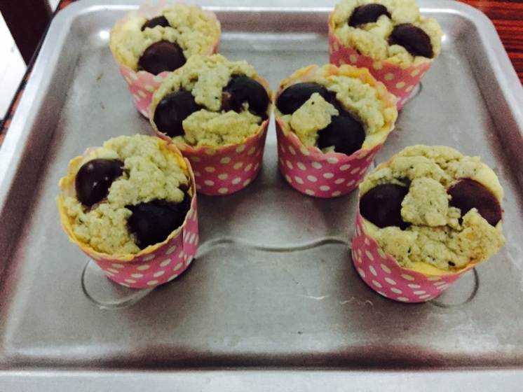 樱桃杏仁酥纸杯蛋糕 Cherry Cupcakes