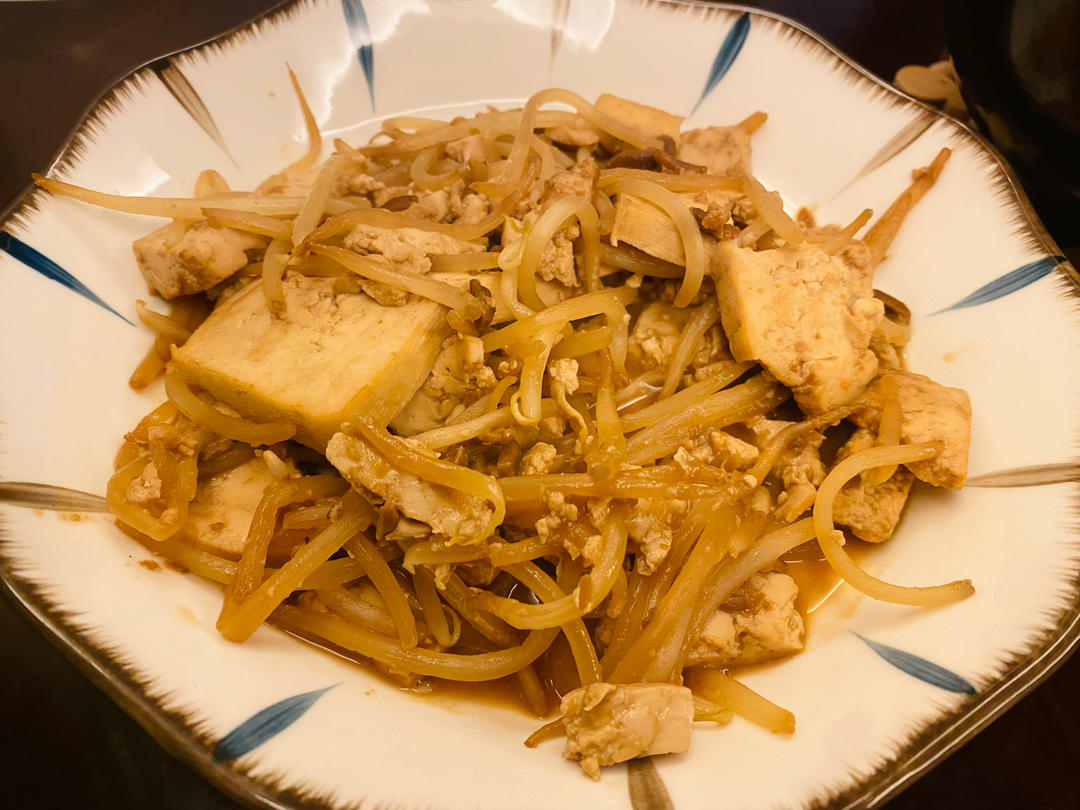 豆瓣豆芽炒豆腐