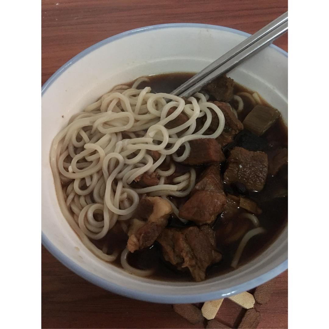 红烧牛肉面