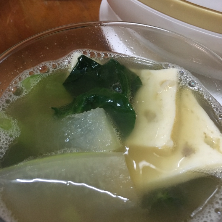 鲜美冬瓜虾糕蔬菜汤的做法