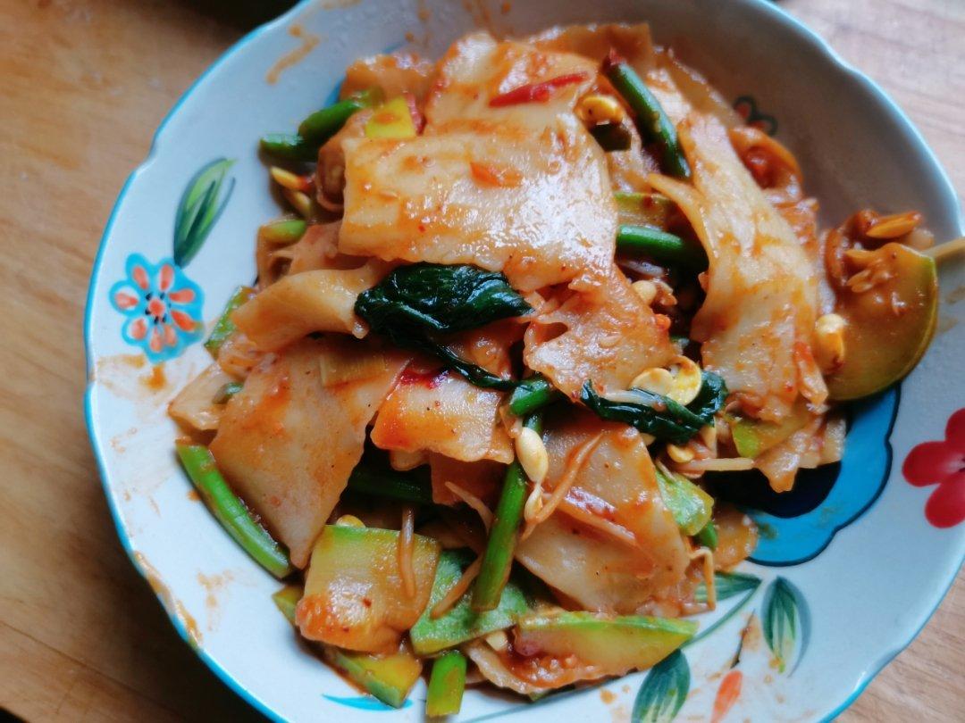 新疆炒面片快手版 疫情期间不用下馆子