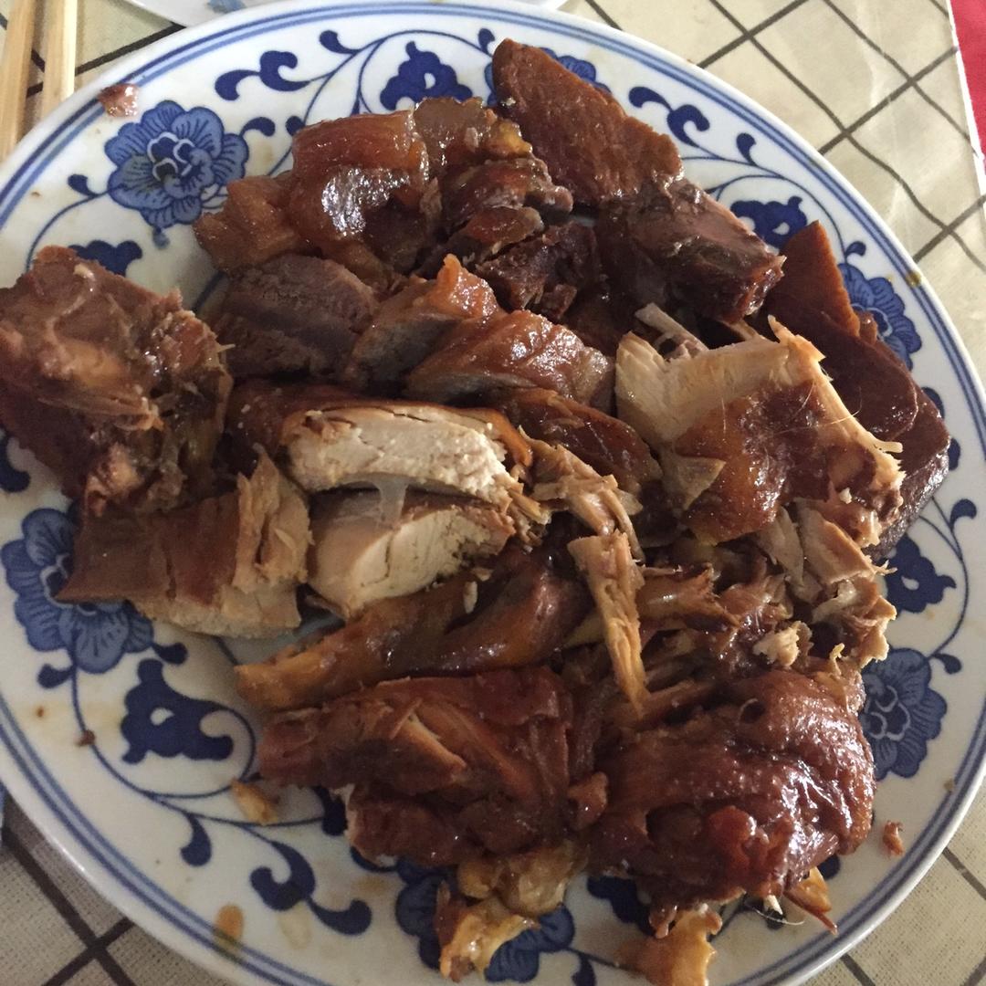 卤牛肉