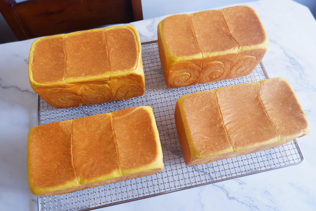 这南瓜巴斯克吐司吃一口直接封神，绵软细腻