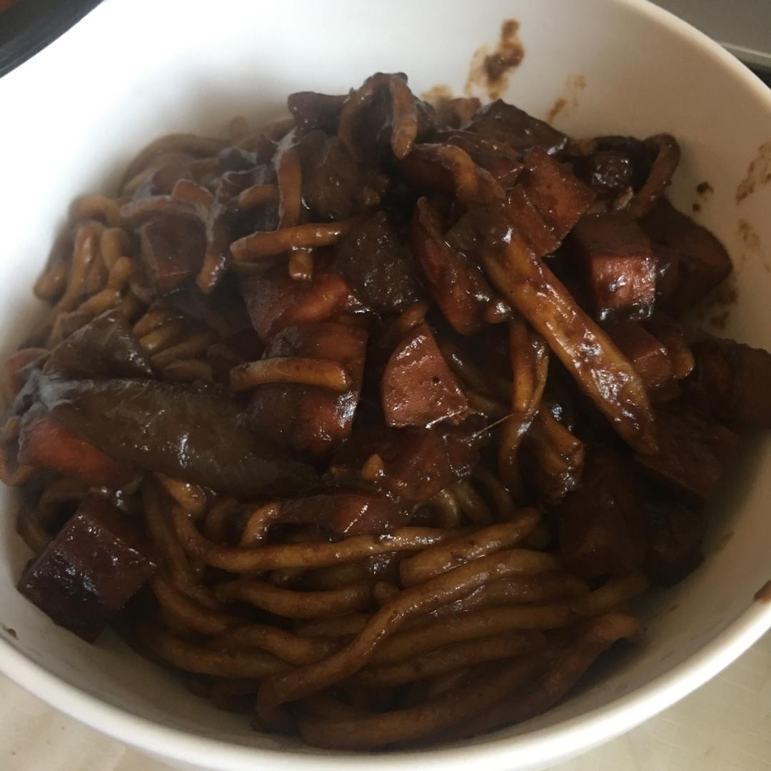韩式炸酱面