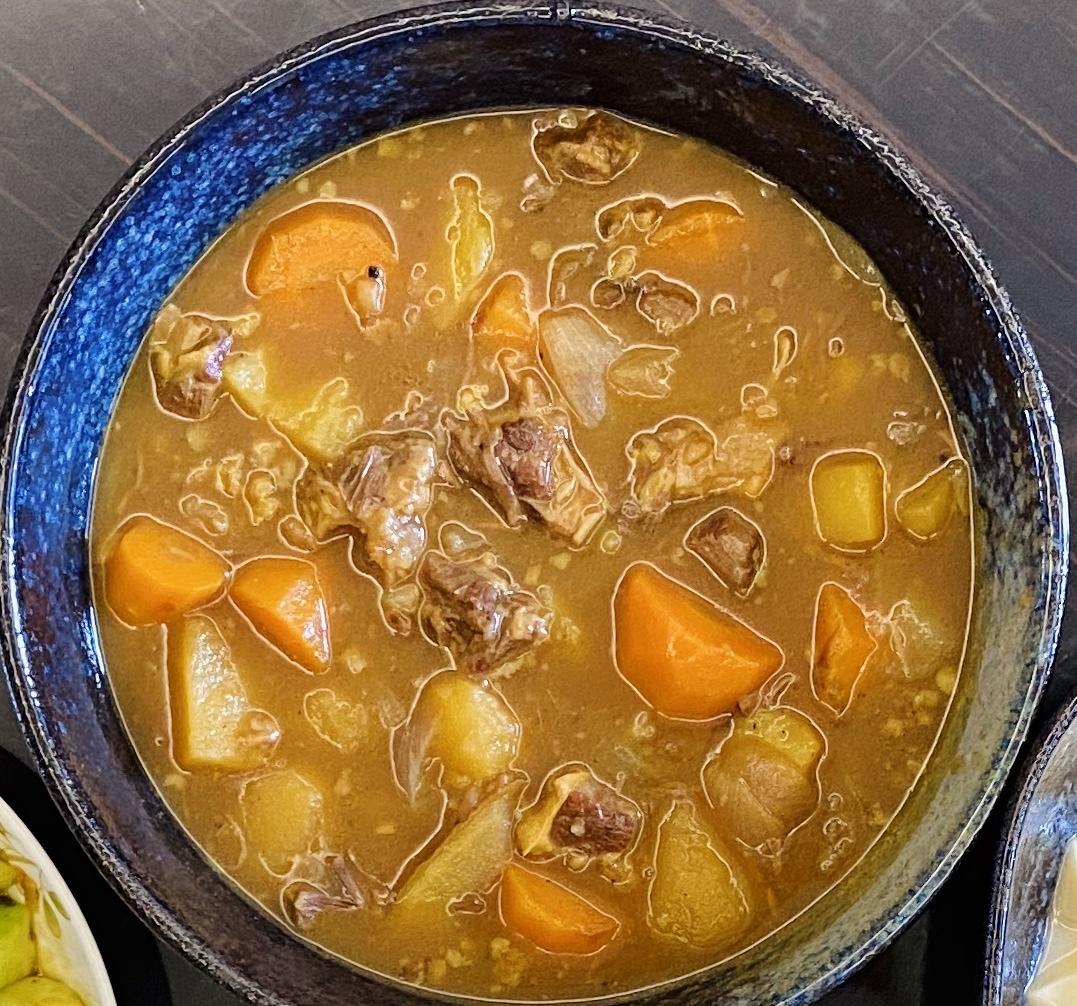 咖喱土豆炖牛腩：牛肉这样炖，保证不塞牙