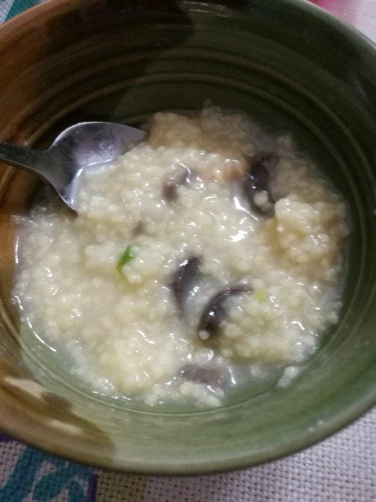 小米海参粥