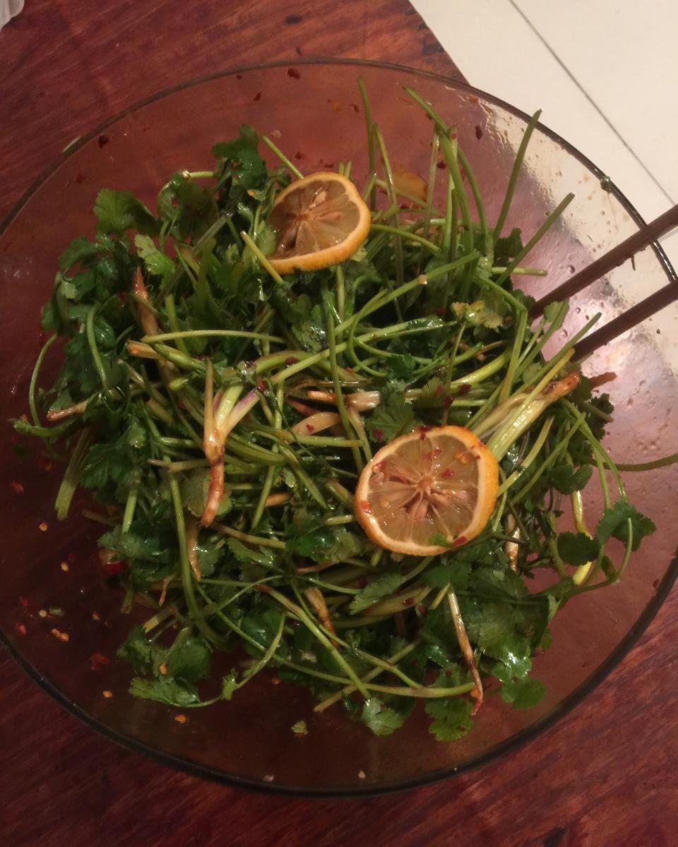 凉拌香菜
