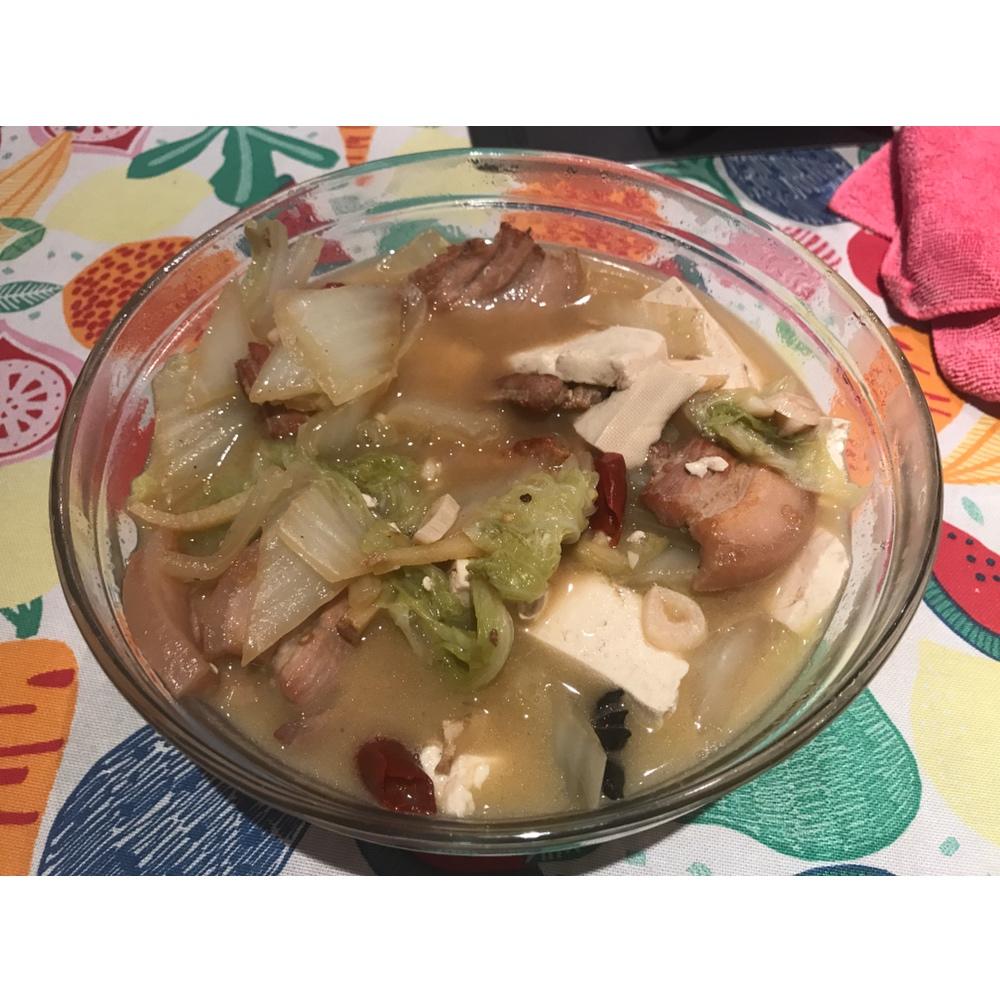 猪肉炖白菜粉条冻豆腐