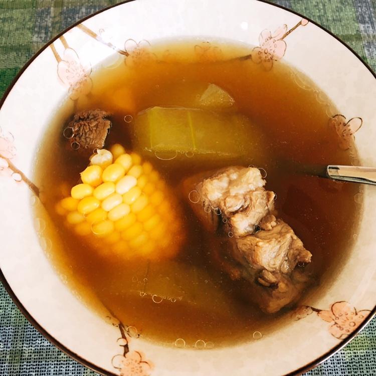 龙骨冬瓜瑶柱汤