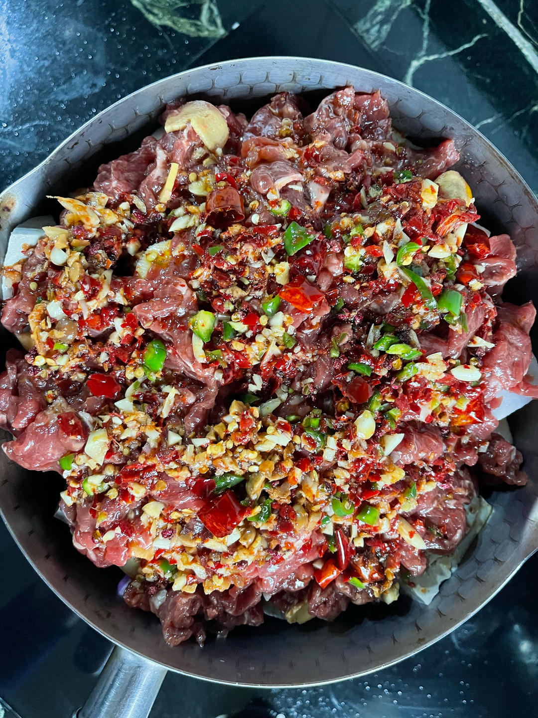 麻辣焖牛肉（肉菜一锅出）