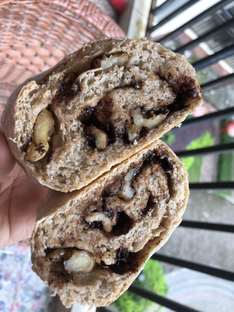 全麦蔓越莓核桃软欧包