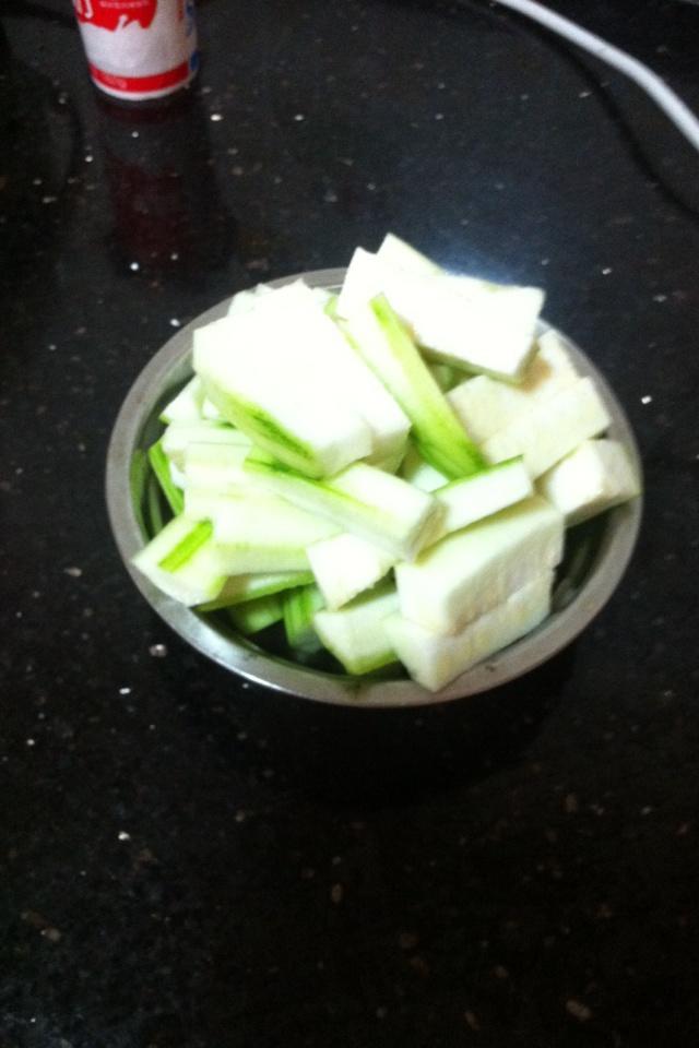 丝瓜豆腐汤的做法 步骤1