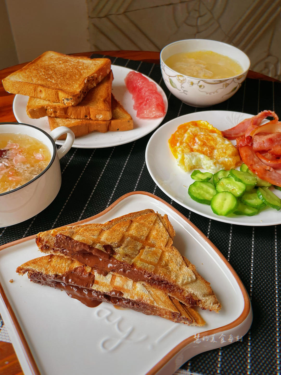 超美丽🥑🍳🍅开放三明治