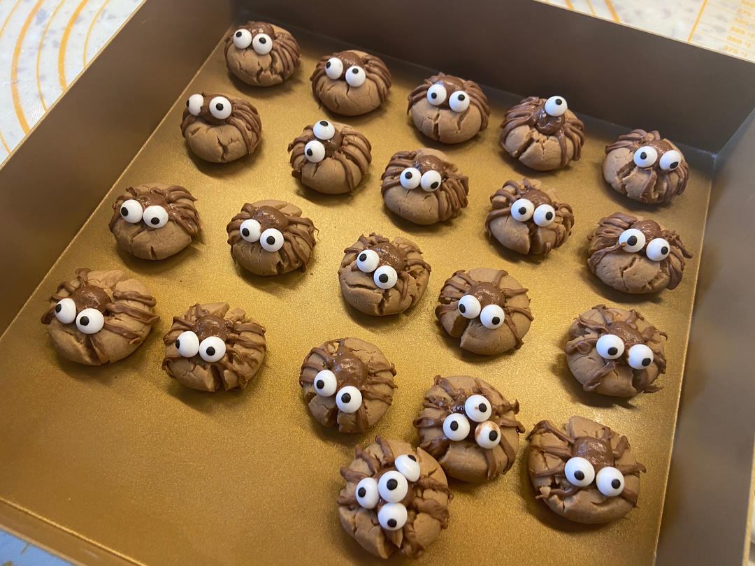 万圣节蜘蛛曲奇饼干