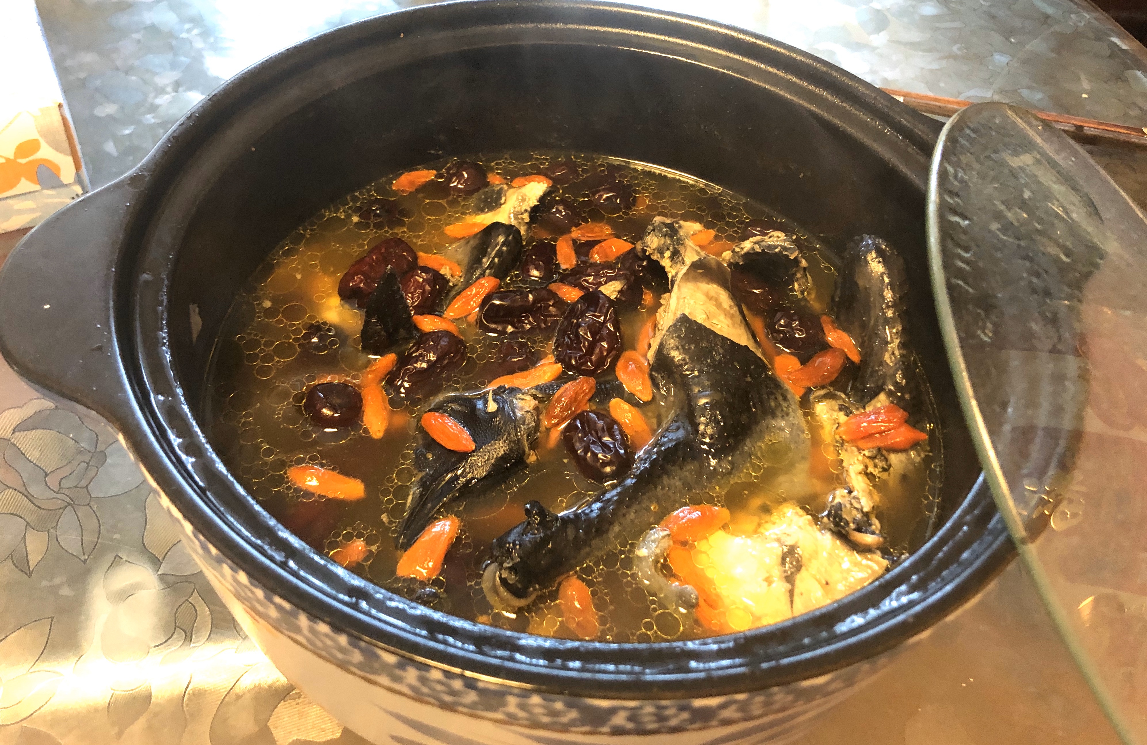 乌鸡红枣汤，滋补又美味的做法 步骤9