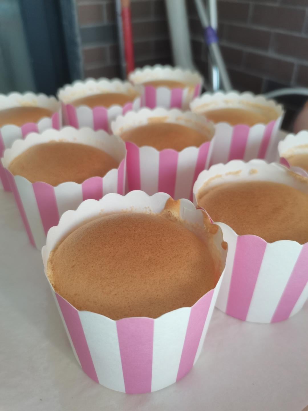 炼乳纸杯蛋糕