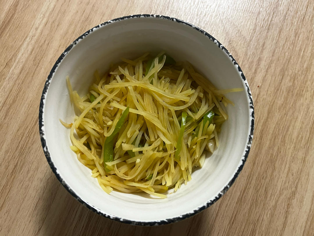 酸辣土豆丝的家常做法 超级下饭