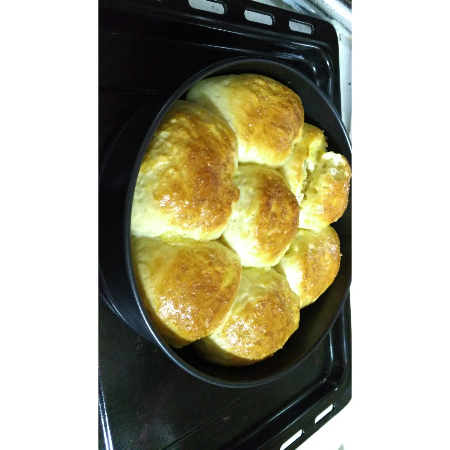 大人小孩都爱不释口的【蜂蜜牛奶小餐包】