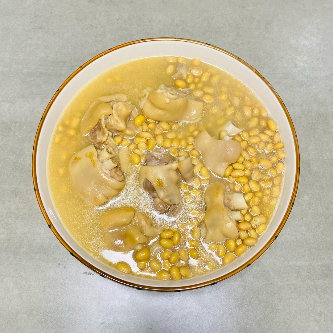 猪脚炖黄豆