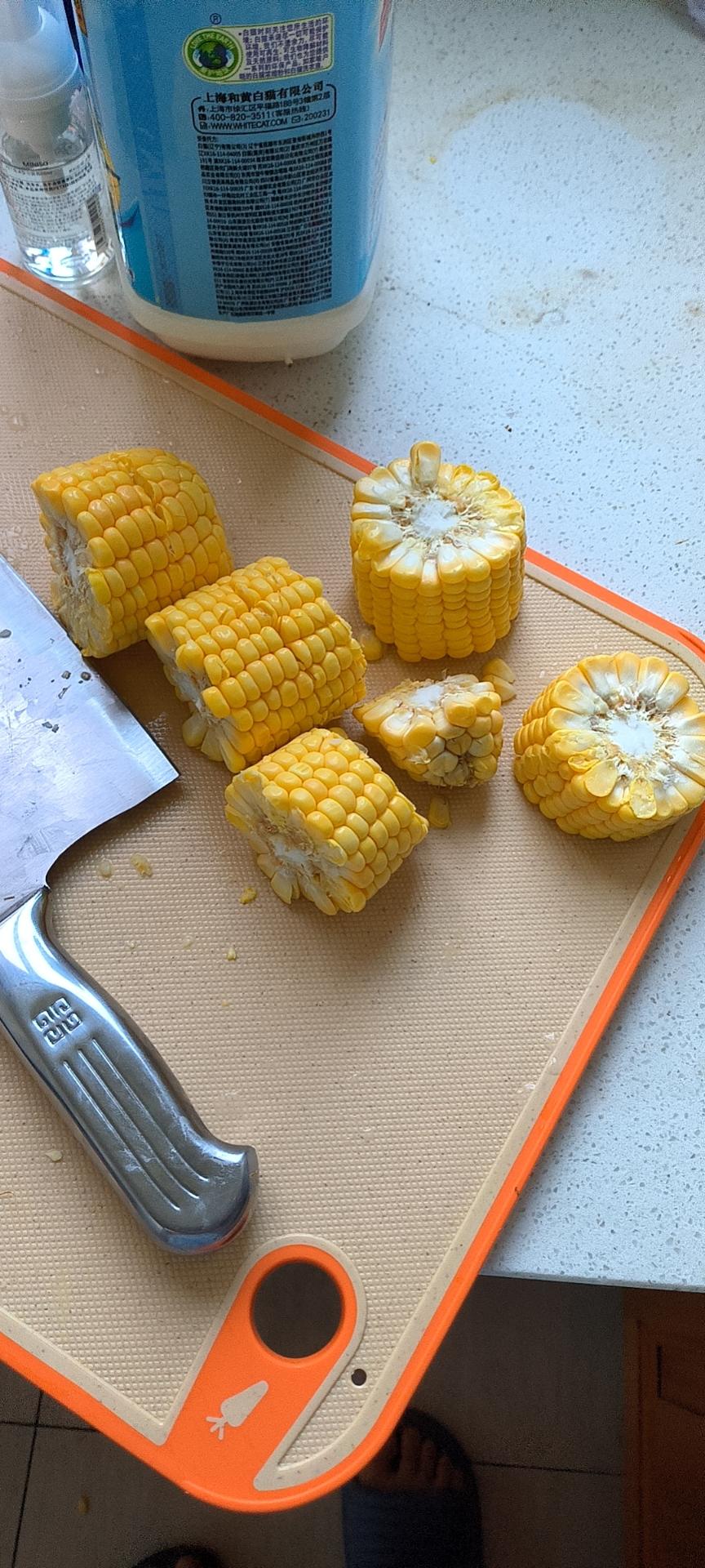 巨好喝的排骨玉米汤！（带蘸料）