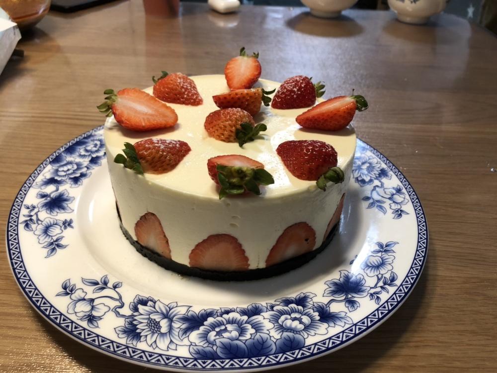 奥利奥草莓酸奶慕斯蛋糕（6寸）