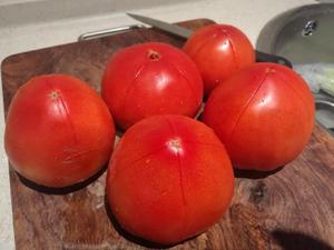 番茄🍅排骨汤的做法 步骤1