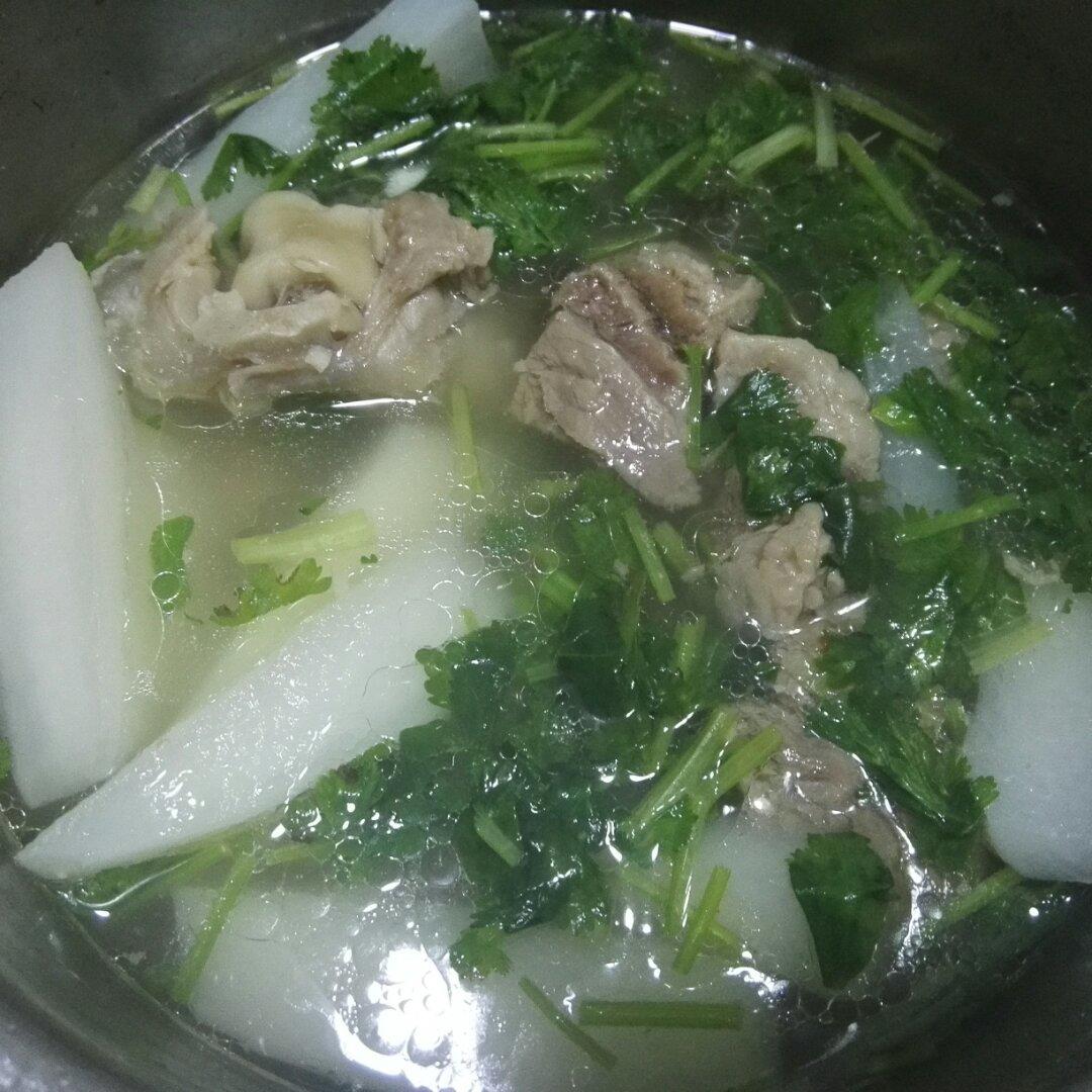 羊肉炖白萝卜
