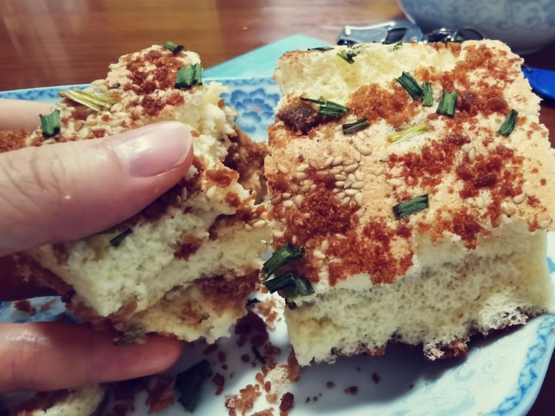 香葱海苔肉松芝麻蛋糕卷