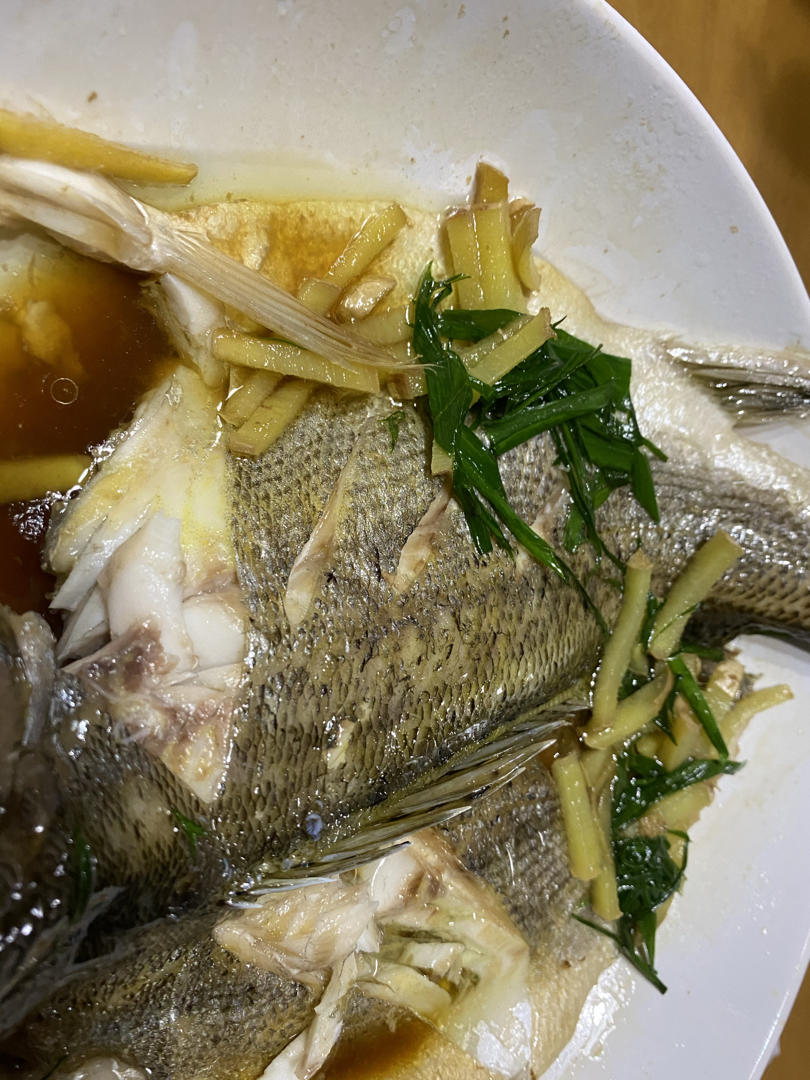 适合家里宴客的清蒸海鲈鱼