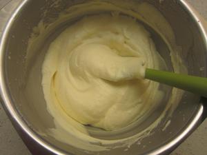 川上文代的香草冰淇淋（简单零失败无需搅拌的好方子）的做法 步骤6