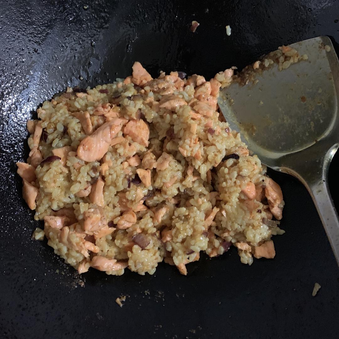 挪威三文鱼炒饭