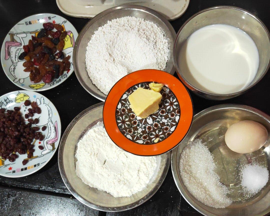 纯奶手撕吐司的做法 步骤1