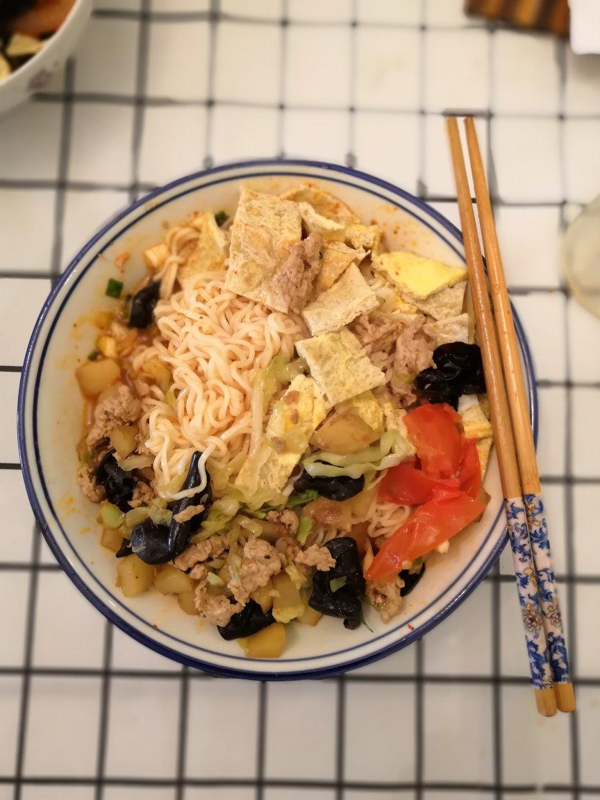 酸汤面