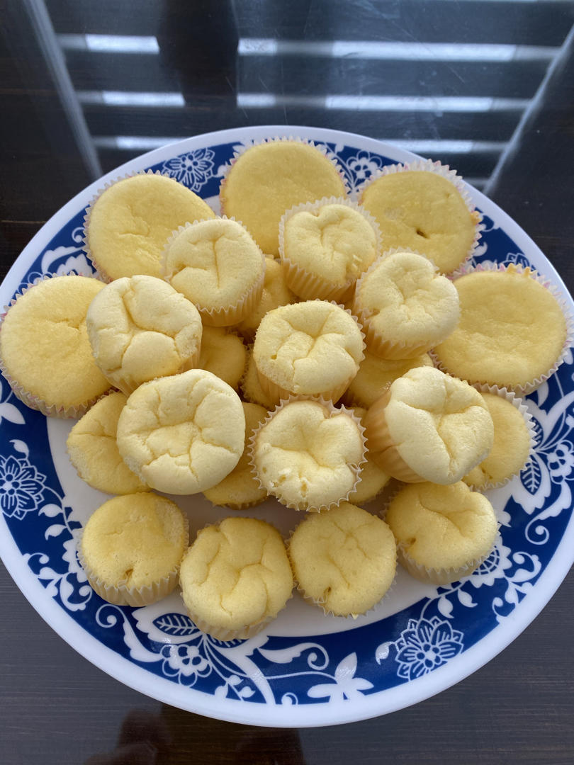 纸杯蛋糕 🧁酸奶小蛋糕   ——附视频