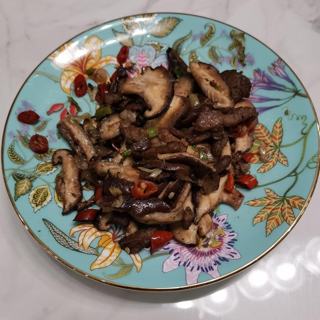 香菇炒肉｜贼香