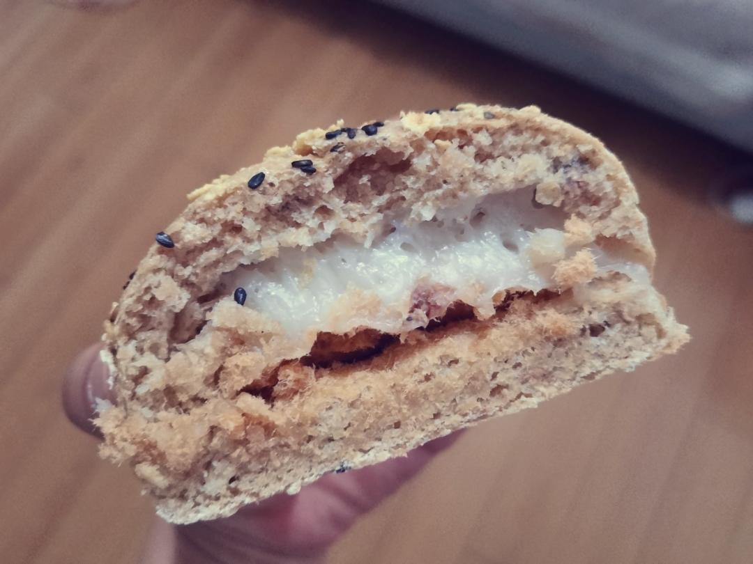 无油 无糖
免揉！全麦坚果欧包、吐司（葡萄干、燕麦、黑芝麻、南瓜籽）